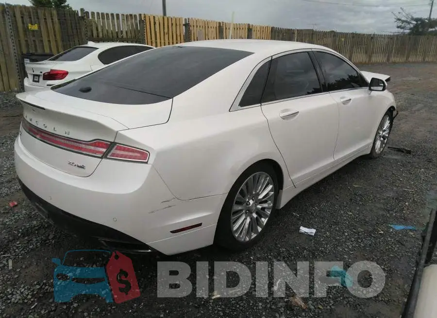 3LN6L2J96FR602691 Photo# 4