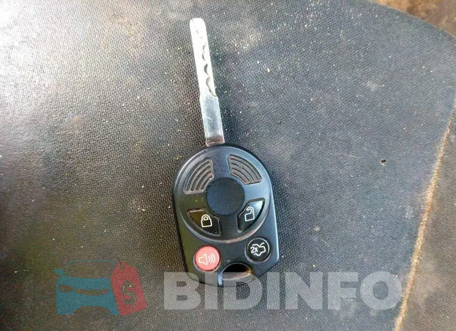 1FADP3F2XGL261027 Photo# 11