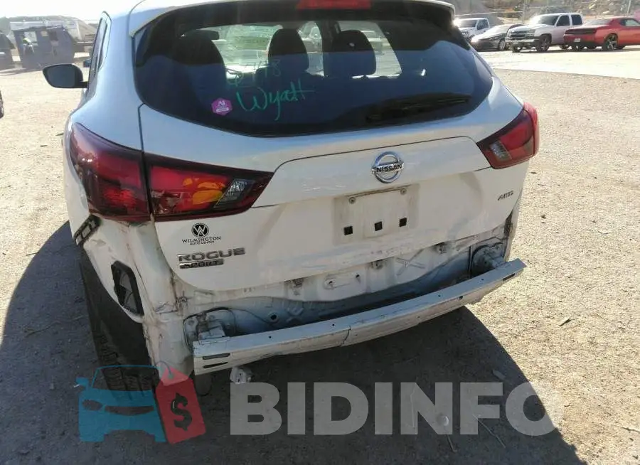 JN1BJ1CR4HW120207 Photo# 6