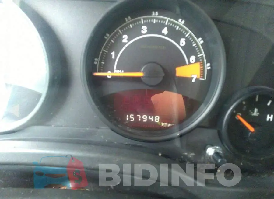 1C4NJPFB9GD812243 Photo# 7