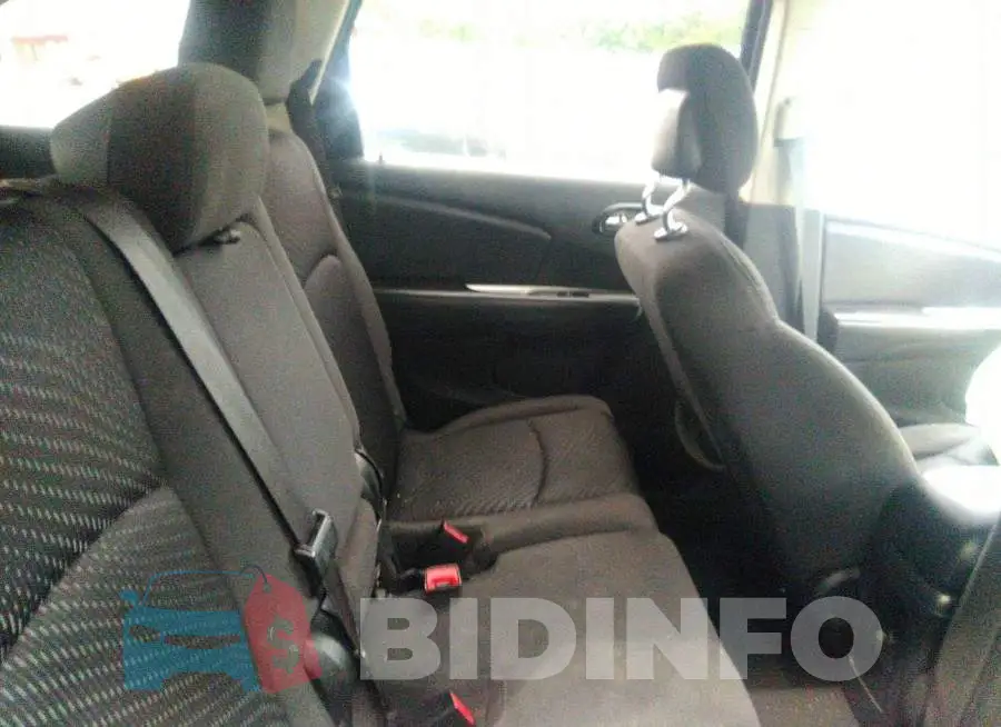 3C4PDCAB5JT497569 Photo# 8