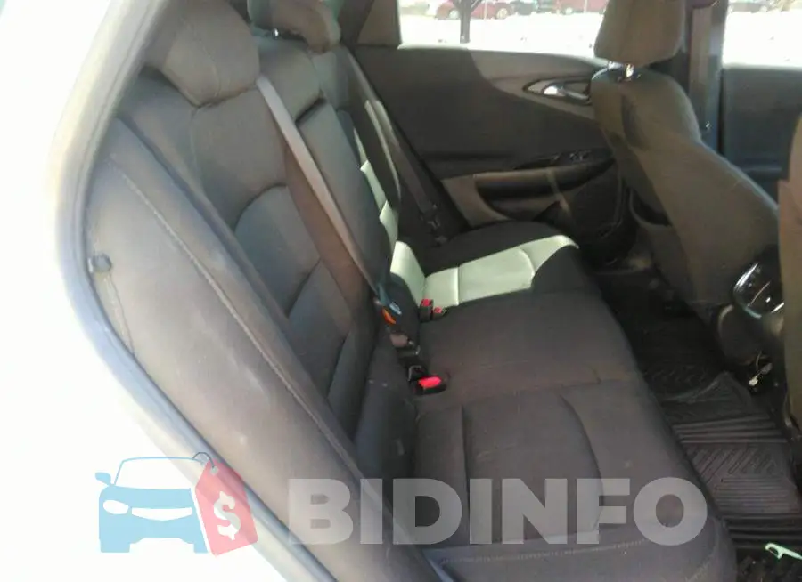 1G1ZD5ST1JF281684 Photo# 8