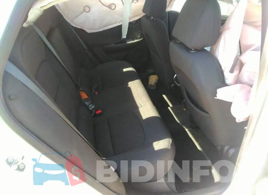 1G1ZD5ST7MF046341 Photo# 8