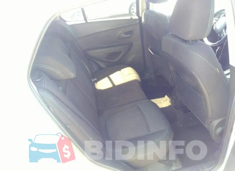 3GNCJLSB5GL141239 Photo# 8