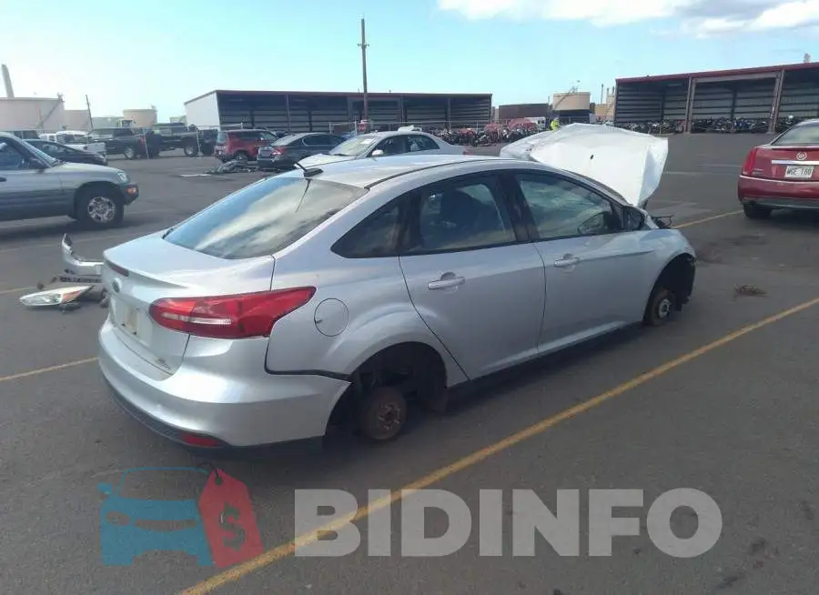 1FADP3F2XGL338916 Photo# 4