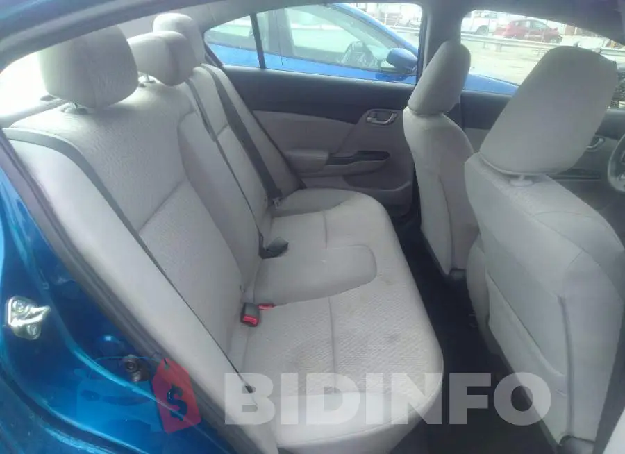 19XFB2F50FE049461 Photo# 8