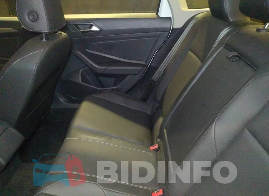3VWCB7BU4KM205608 Photo# 8
