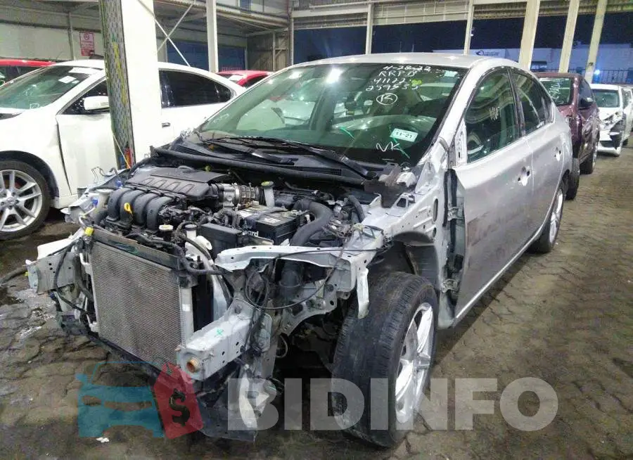 001AB7AP3HL675622 Photo# 2