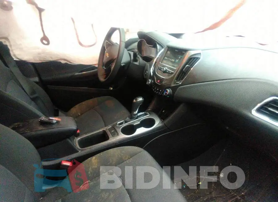 1G1BE5SM9J7173735 Photo# 5