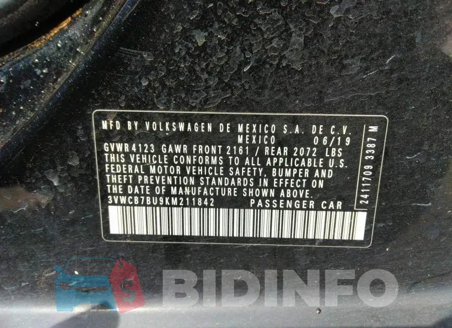 3VWCB7BU9KM211842 Photo# 9