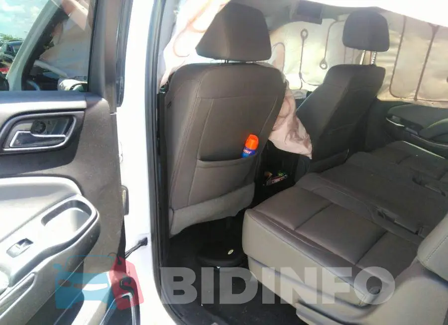 1GNSCHKC1GR247272 Photo# 8