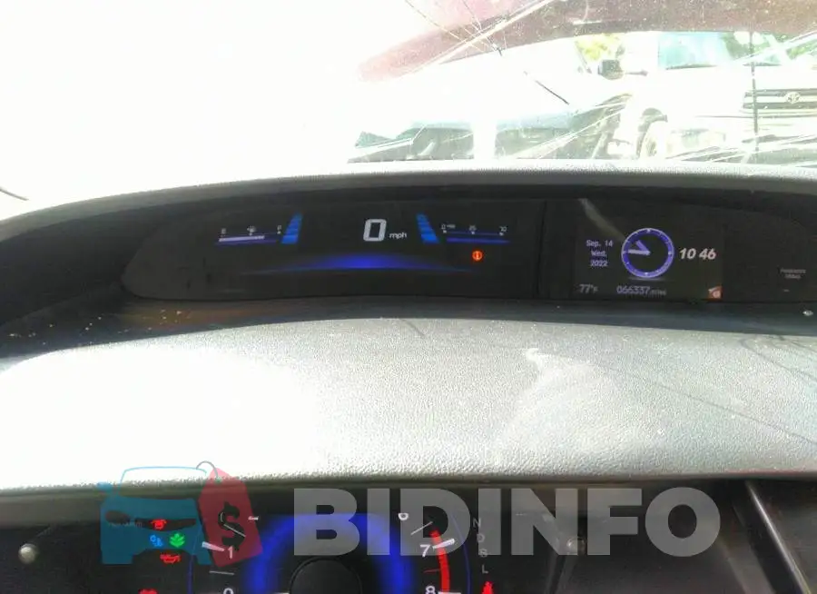 19XFB2F88FE010563 Photo# 7