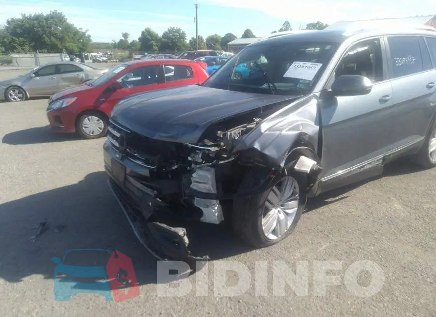 1V2MR2CA6KC518945 Photo# 6