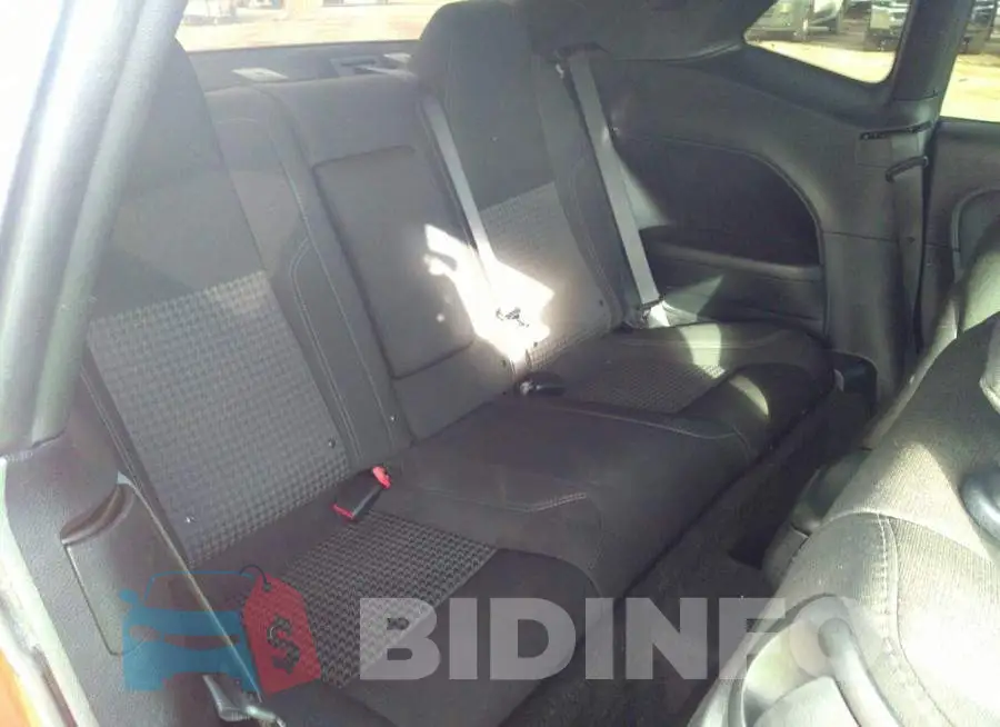 2C3CDZAG3KH752019 Photo# 8