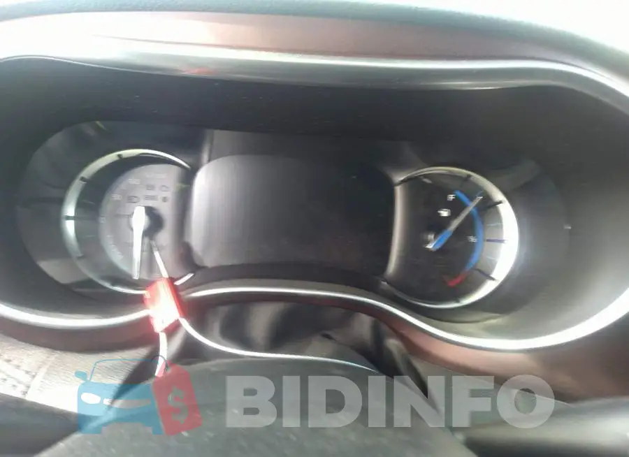 2C4RC1N73LR150933 Photo# 7