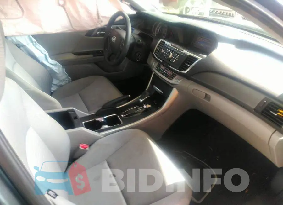 1HGCR2F38FA150975 Photo# 5