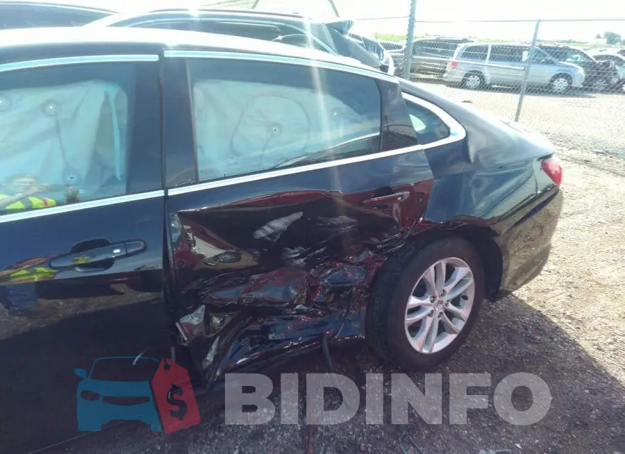 1G1ZD5ST5JF180521 Photo# 6