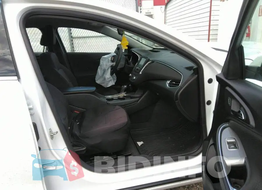 1G1ZD5ST7JF281690 Photo# 5