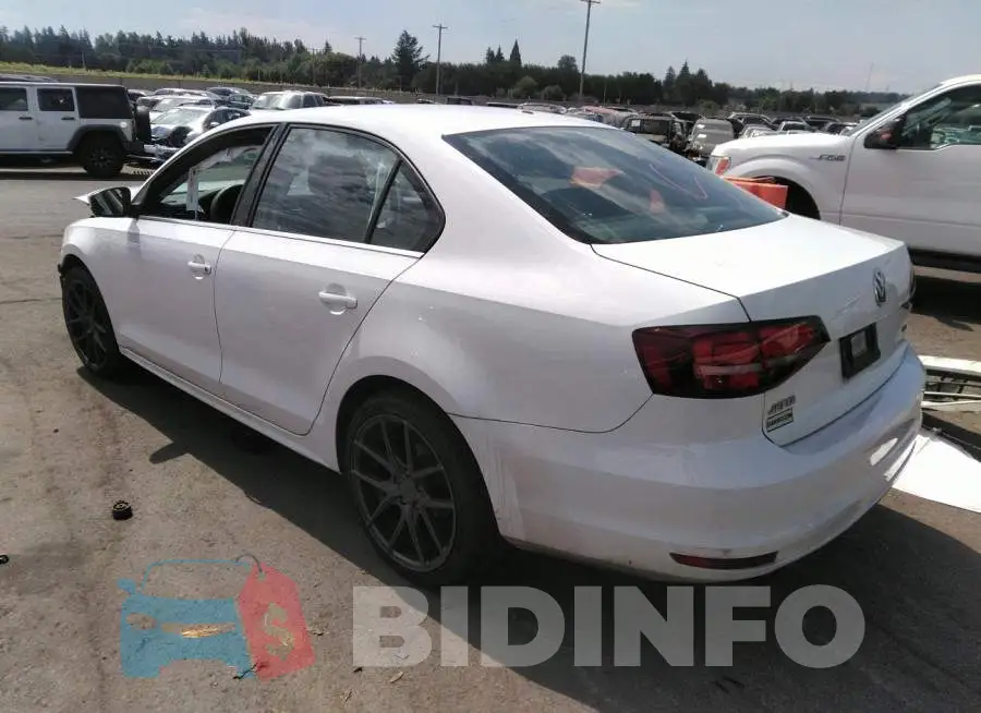 3VW167AJ0HM215676 Photo# 3