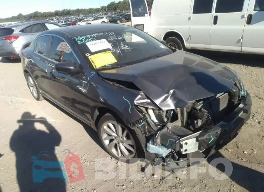 19UDE2F73JA007718 Photo# 1