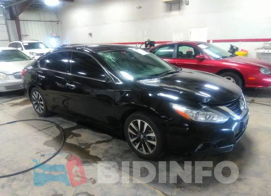 1N4AL3AP4HC180205 Photo# 1