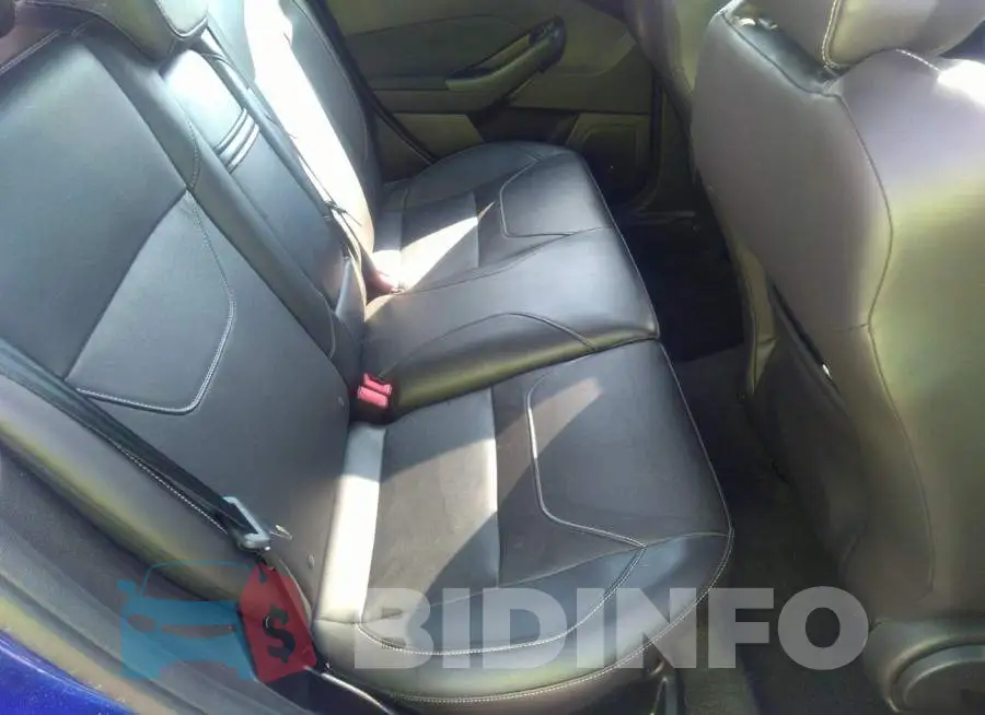 1FADP3L95FL247262 Photo# 8