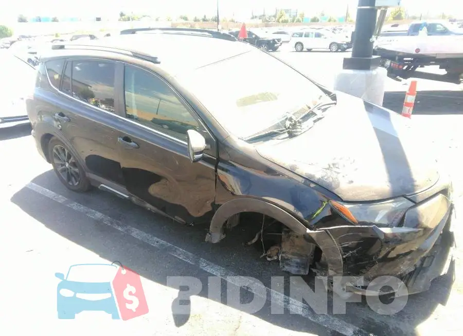 2T3WFREV8JW418708 Photo# 1