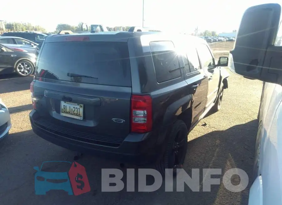 1C4NJRBBXFD217286 Photo# 4