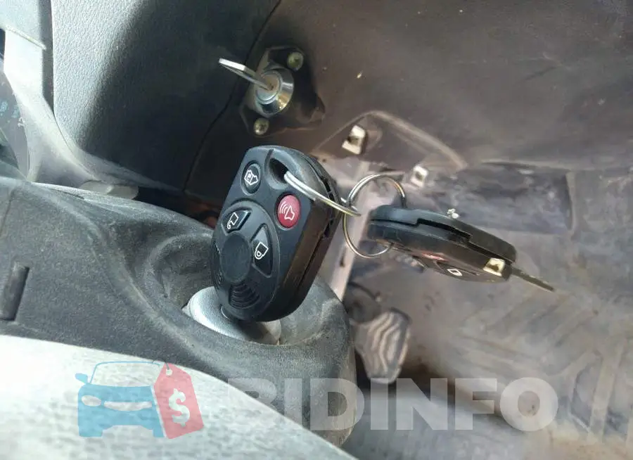 1FBAX2CV4HKB35781 Photo# 11