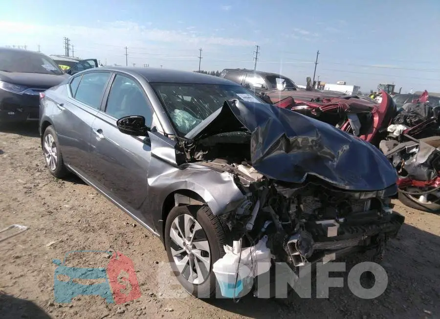1N4BL4BV2LC118012 Photo# 1