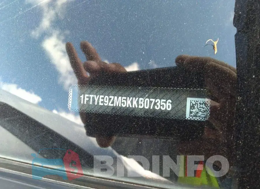1FTYE9ZM5KKB07356 Photo# 9