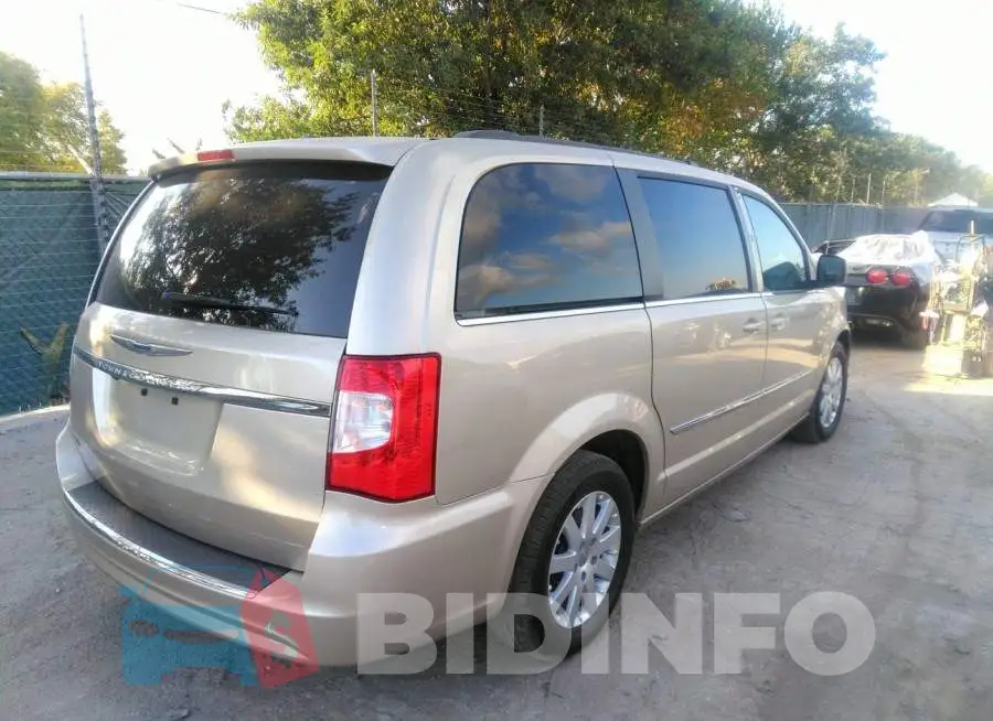 2C4RC1BG9FR715078 Photo# 4