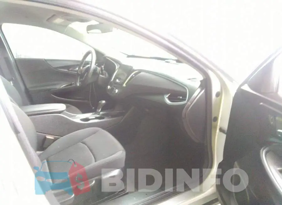 1G1ZD5ST6LF097277 Photo# 5