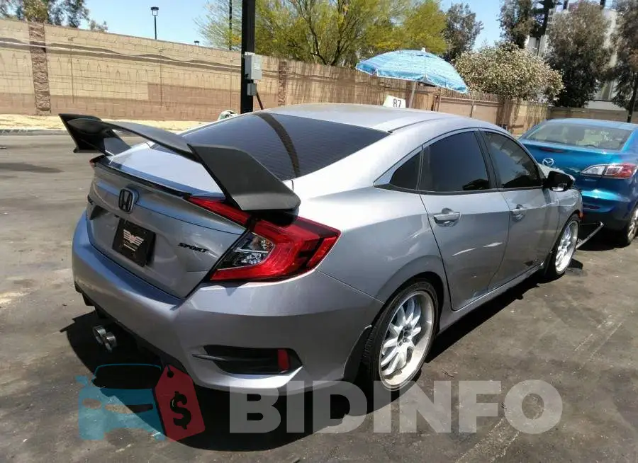 19XFC2F89LE214779 Photo# 4