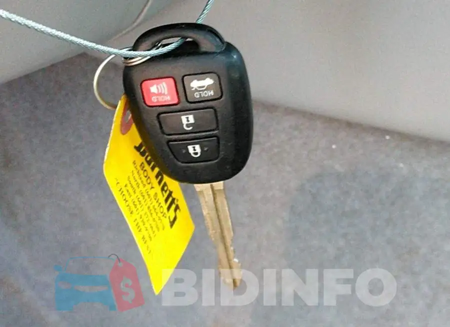 4T1BF1FK3FU104131 Photo# 11