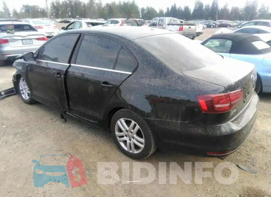 3VW2B7AJ0HM367635 Photo# 3