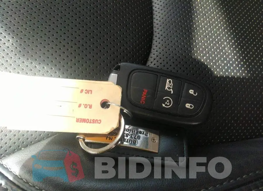 1C4PJLDB2KD396260 Photo# 11