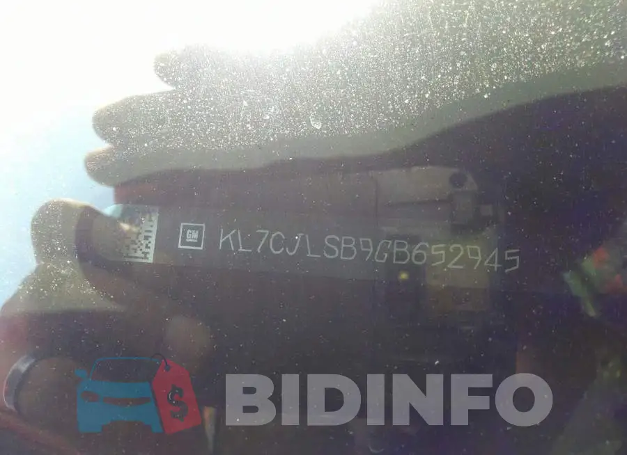 KL7CJLSB9GB652945 Photo# 9