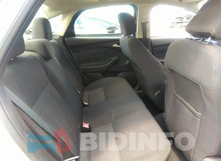 1FADP3F21FL214726 Photo# 8