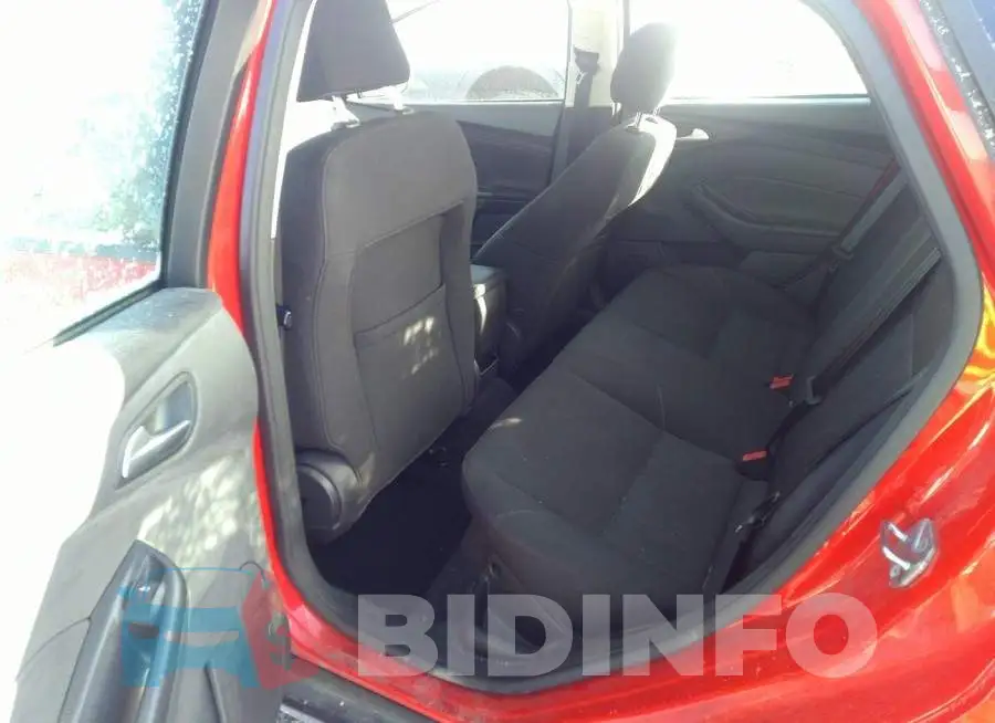 1FADP3F22HL203852 Photo# 8