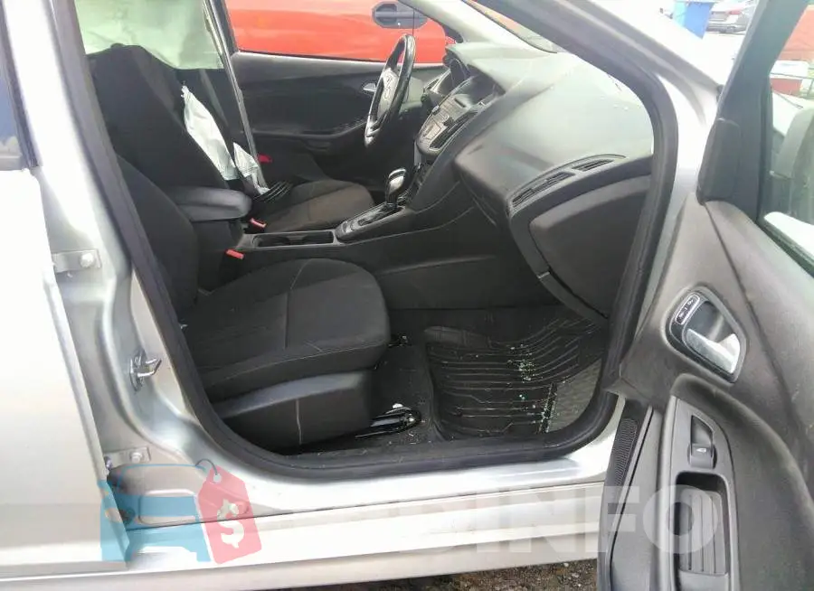 1FADP3K28FL246787 Photo# 5
