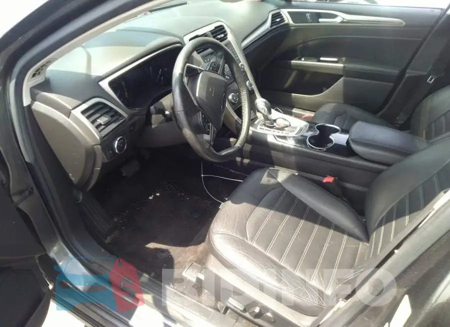 3FA6P0HD2FR170825 Photo# 5