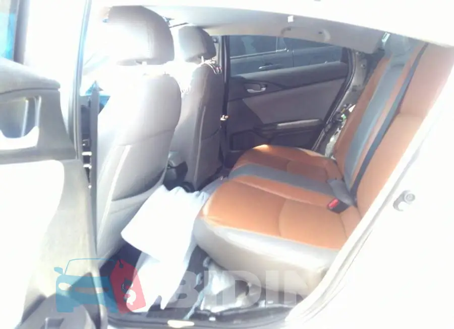 19XFC1F30KE208513 Photo# 8