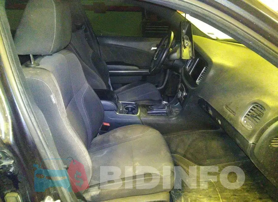2C3CDXJG2GH229151 Photo# 5