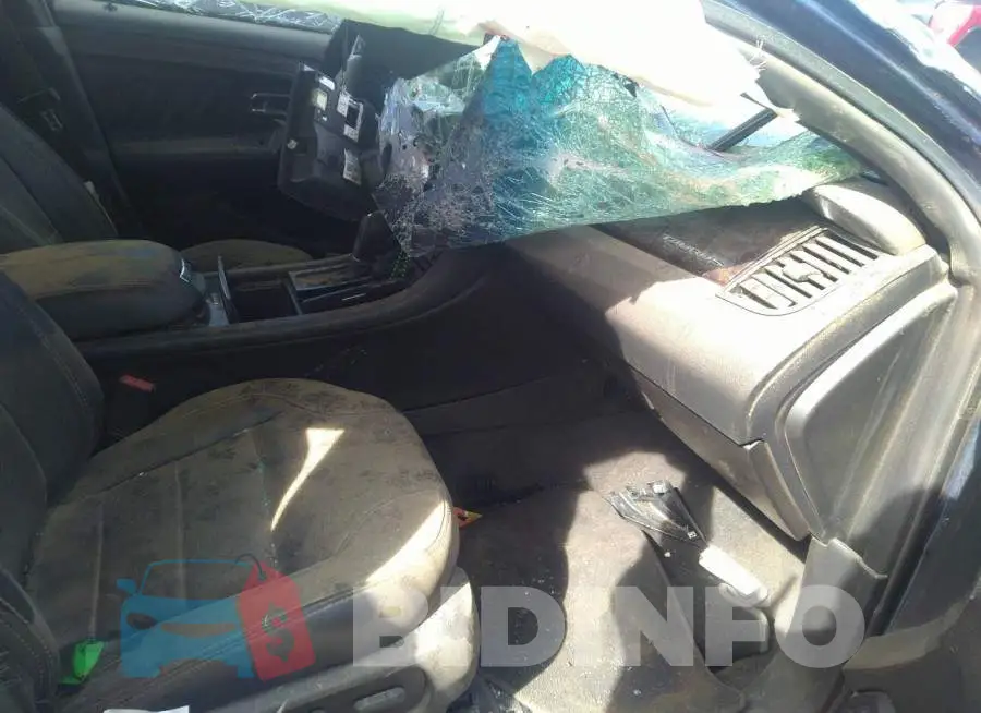 1FAHP2F82JG109727 Photo# 5