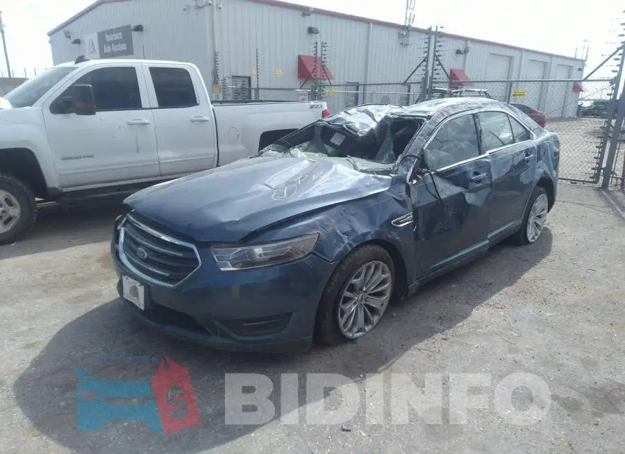 1FAHP2F82JG109727 Photo# 2