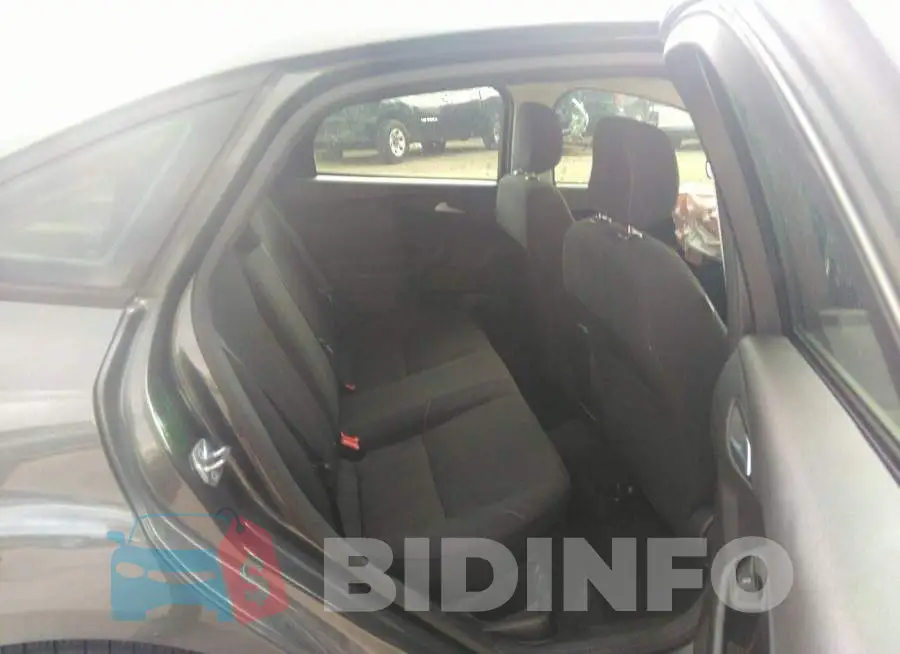 1FADP3F28JL235839 Photo# 8