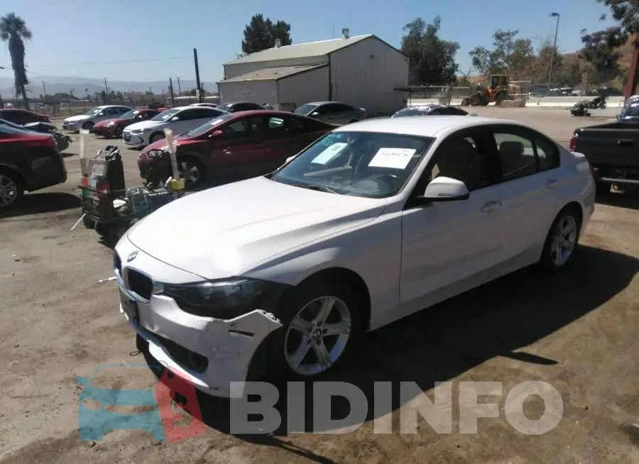 WBA3B1C58FK136035 Photo# 2