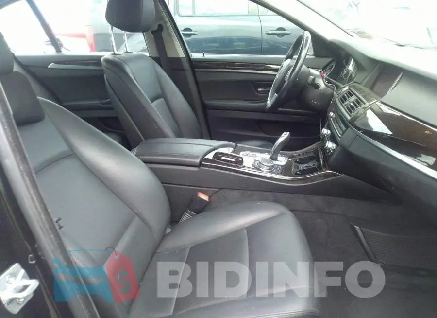 WBA5B1C51FD922806 Photo# 5
