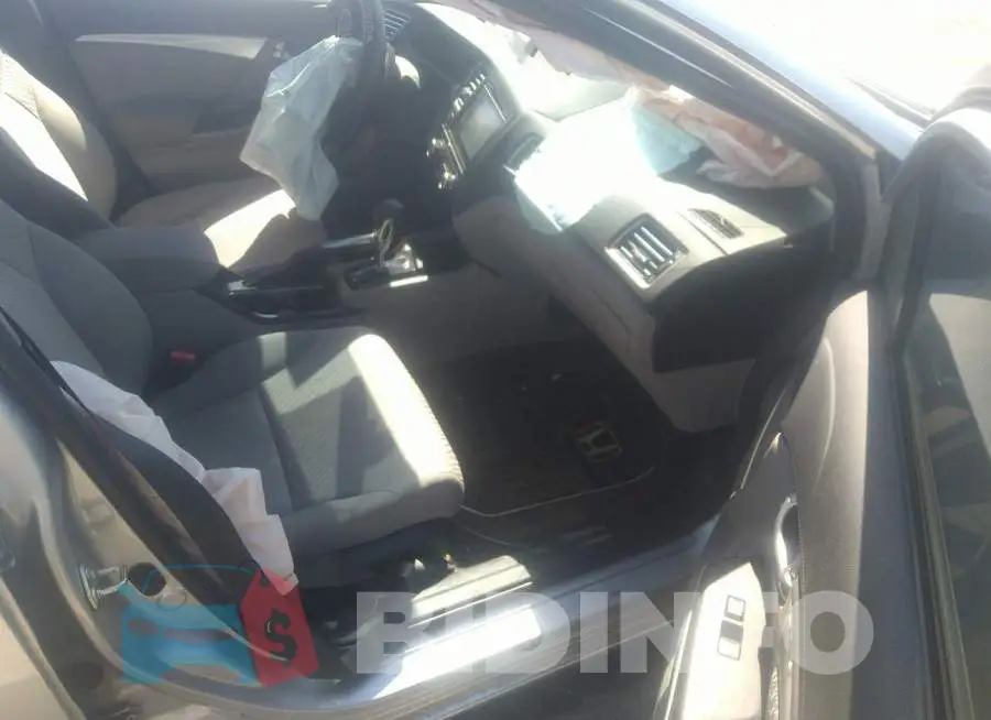19XFB2F84FE031698 Photo# 5